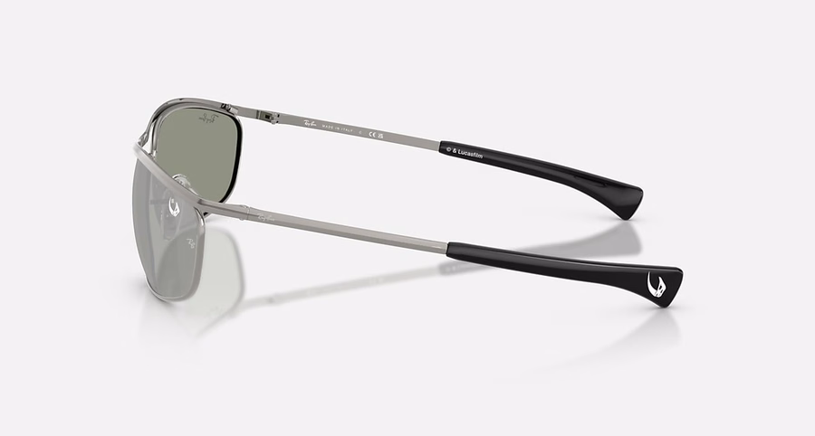 RAY-BAN STAR WARSu2122 u2013 THE MANDALORIAN OLYMPIAN DELUXE